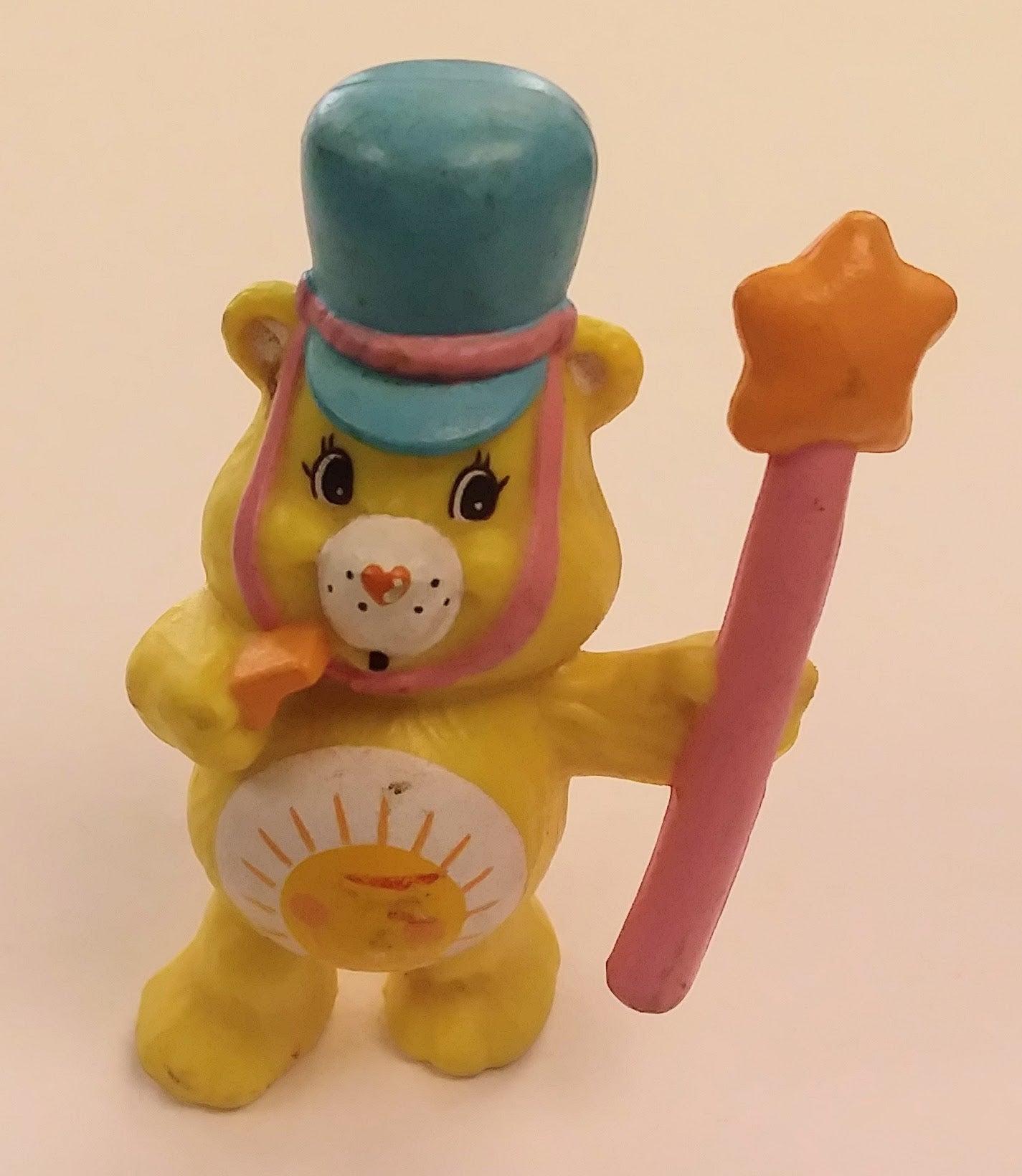 Care Bears mini figure - Funshine Bear (leading parade)