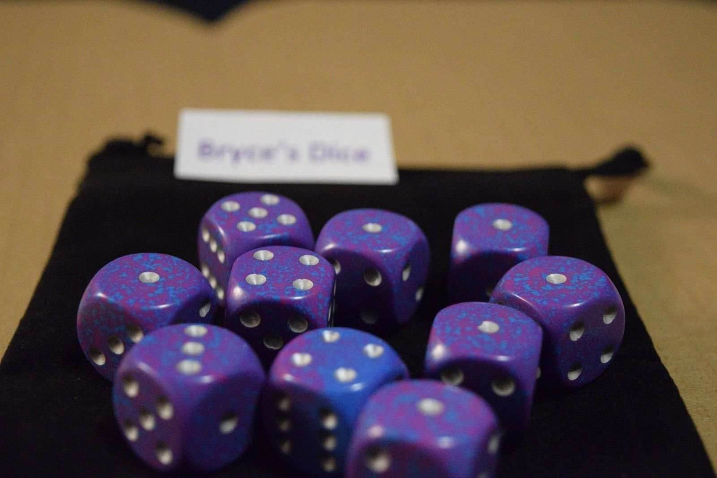 Silver Tetra Speckled 16mm D6 | Sold per piece -