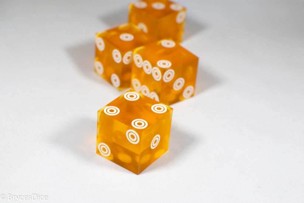 Birds Eye Orange Saffron Casino Dice d6 19mm Razor Edge No Serial Numbers or Names Clean -