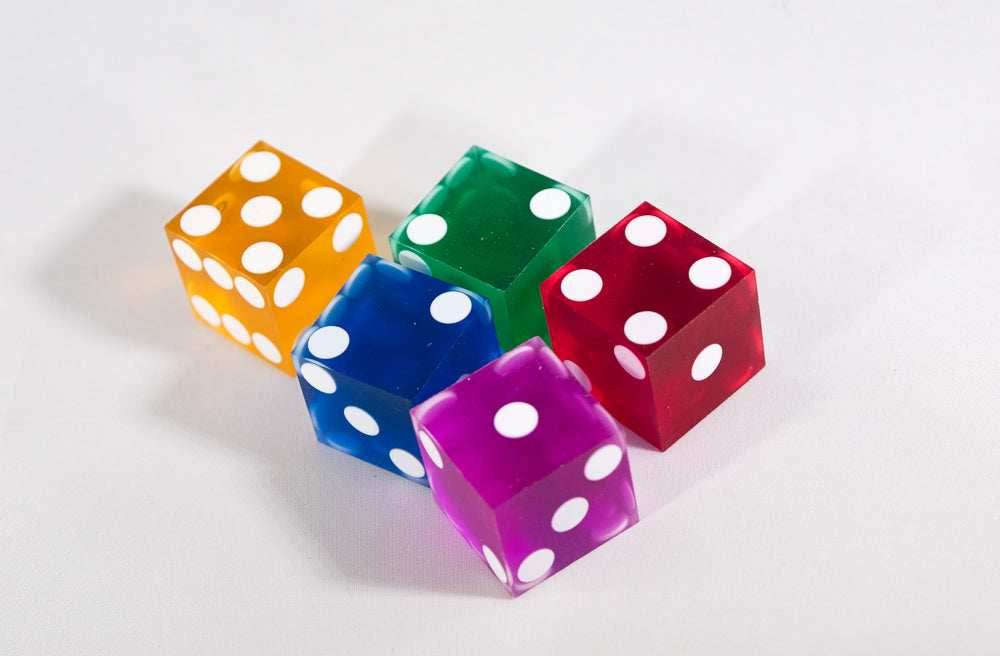 Multi-Color Casino Dice d6 19mm Razor Edge No Serial Numbers or Names Clean -