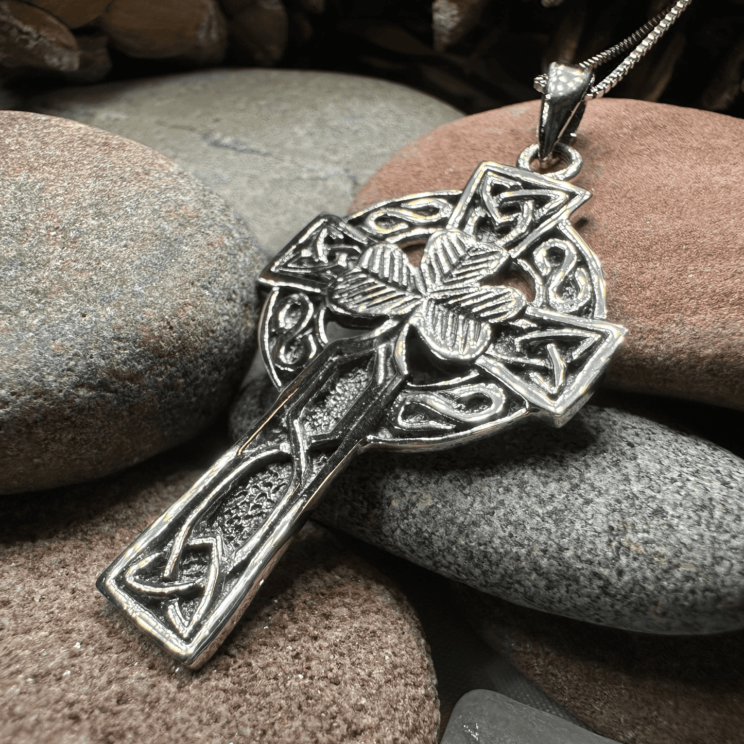 Collins Celtic Cross Shamrock Necklace - 18