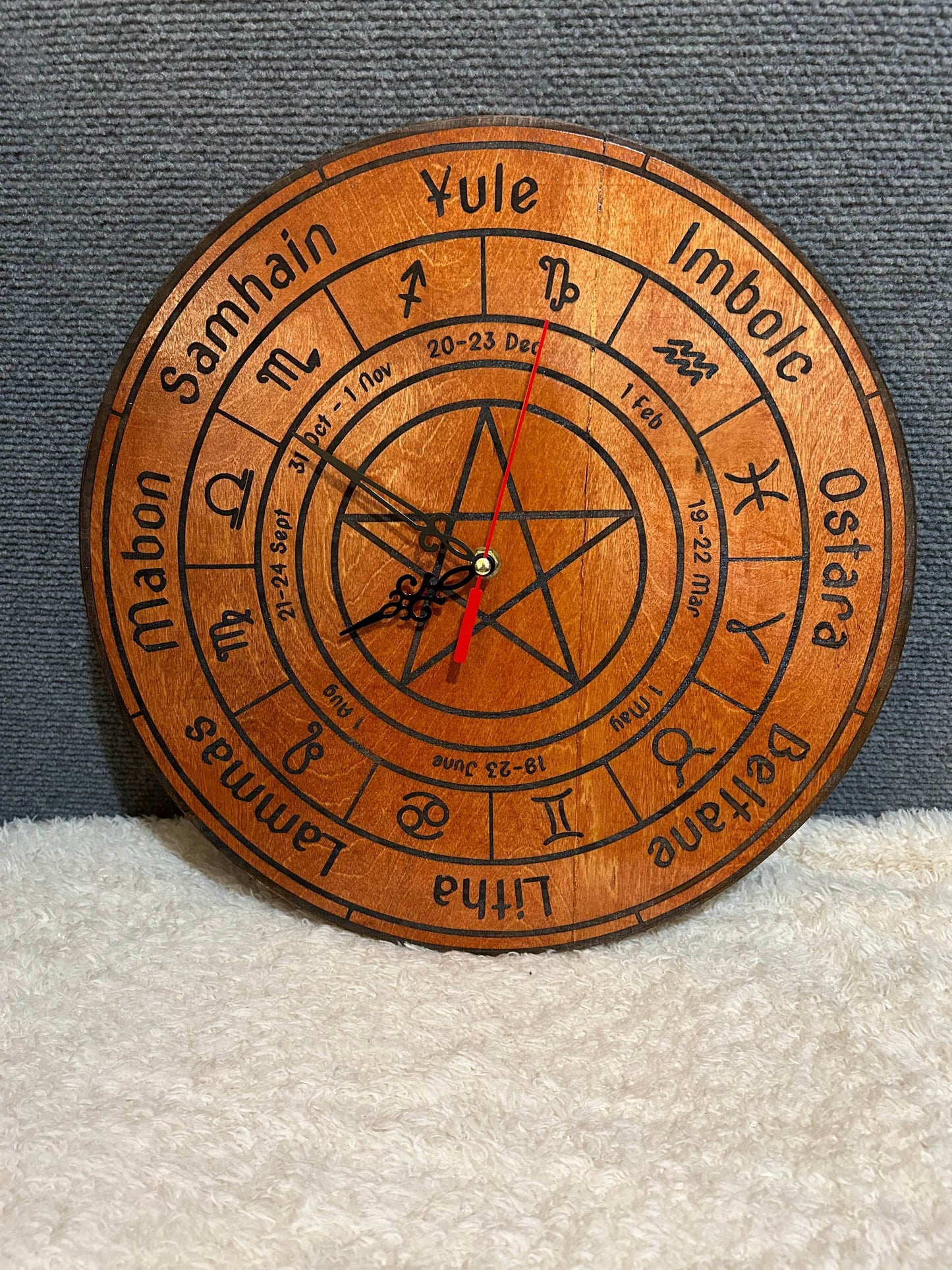 Pagan Calendar Clock -