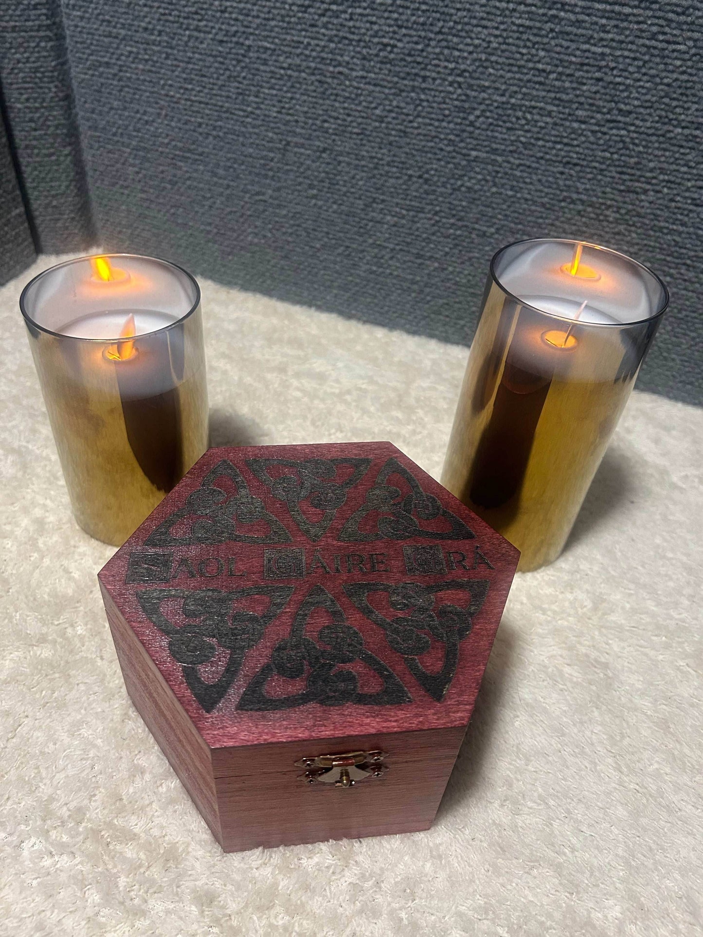 Saol Gáire Grá Hex Box -