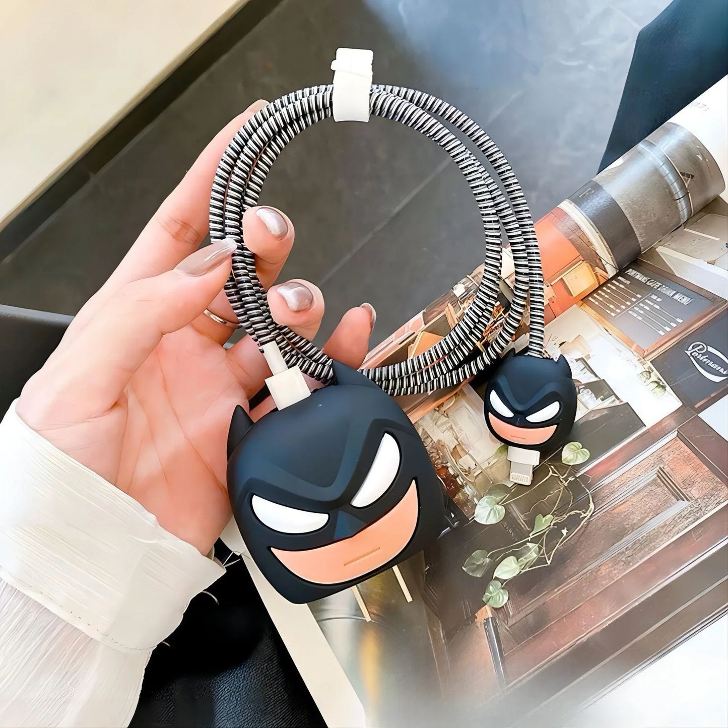 4Pcs/Set Cute 3D Cartoon Set Cable Protector for iPhone / iPad 18W/20W Charger Case Phone Wire Cord Organizers for iPhone 14 15