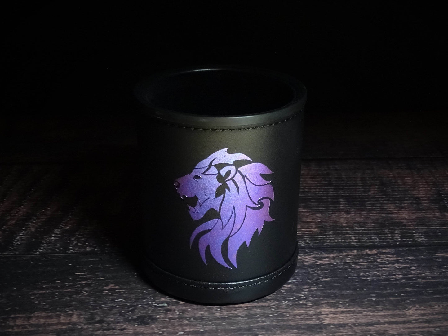 Color Shift Dice Cup - Lion -