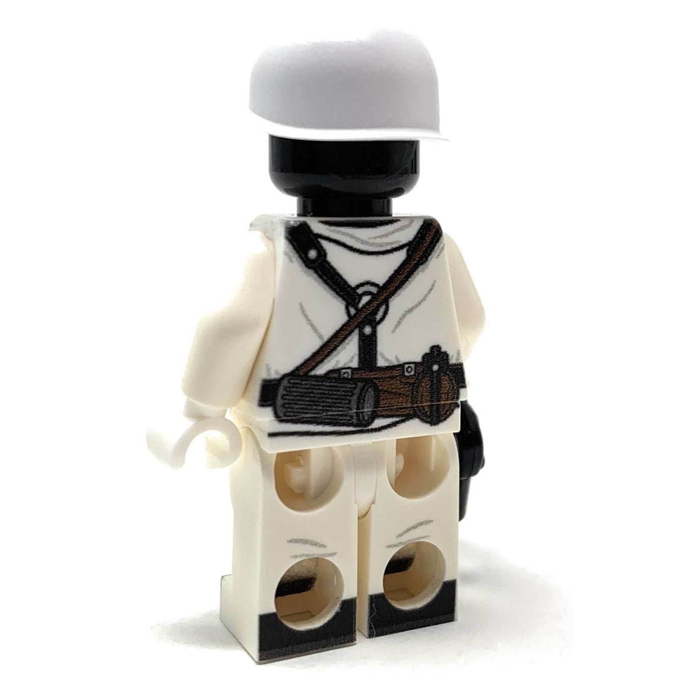 B3 Customs German WW2 Winter Soldier w/ MP40 Military Minifig -