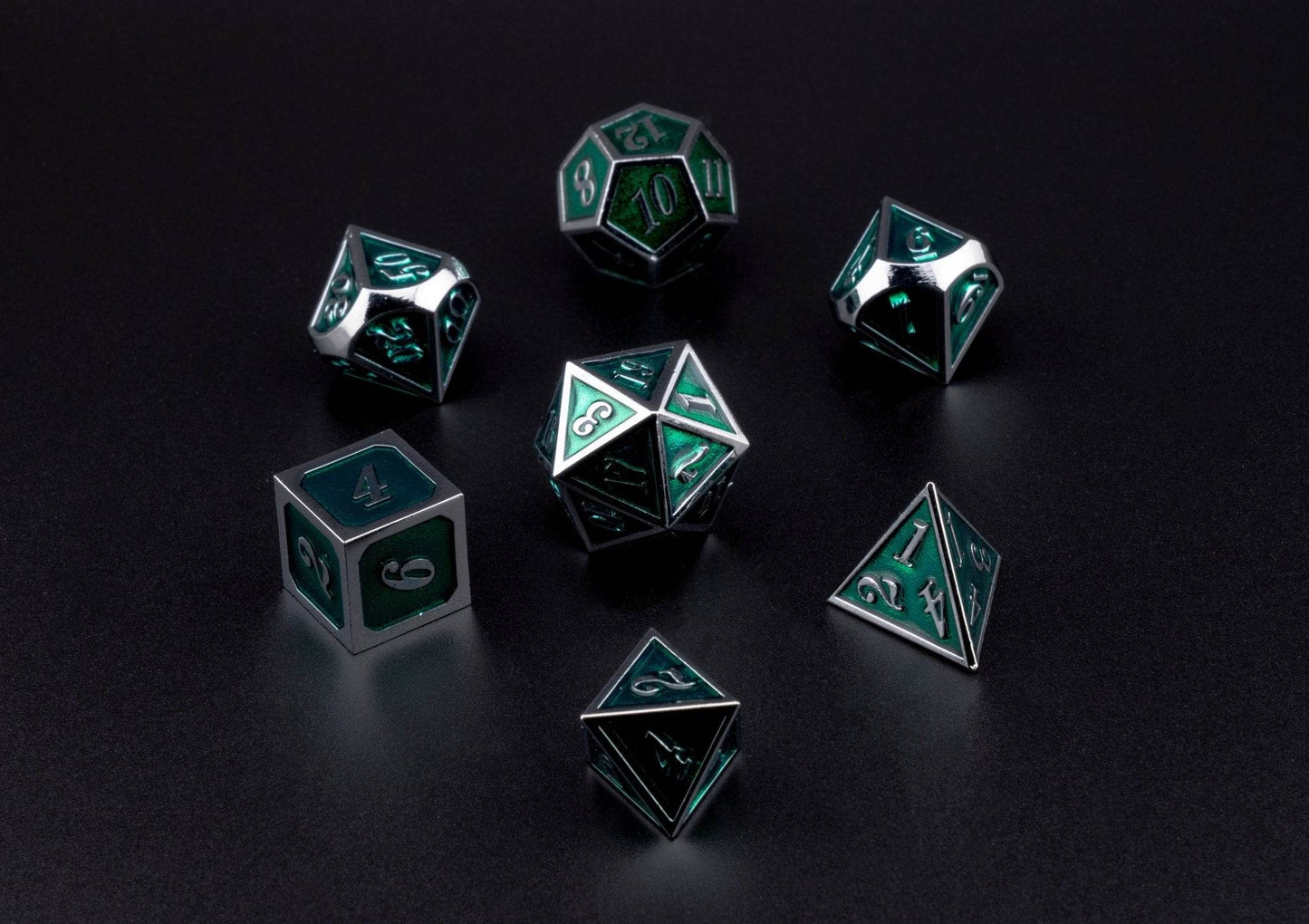 Lunar Pine Dice Set -