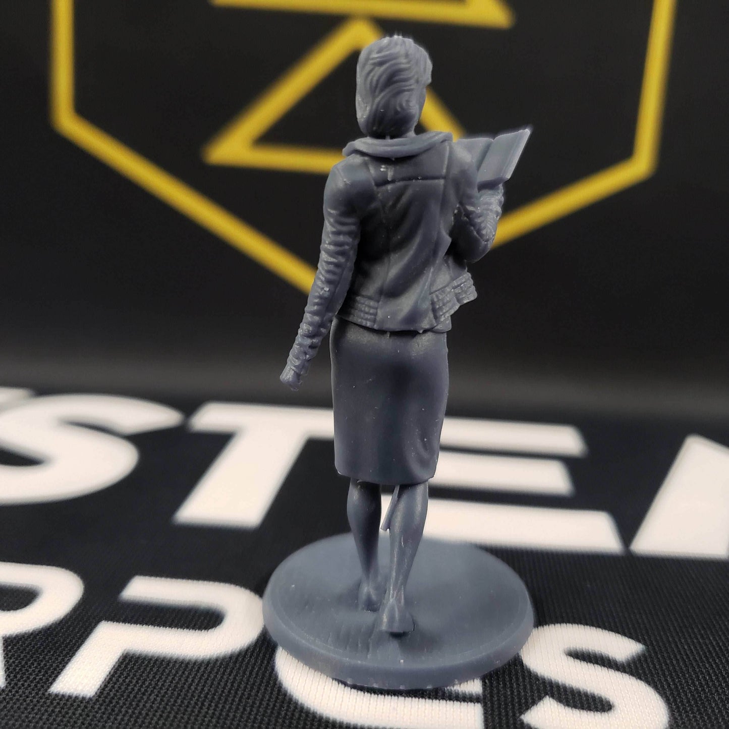 Arkham Compatible Investigator: The Student (Amanda Sharpe) -