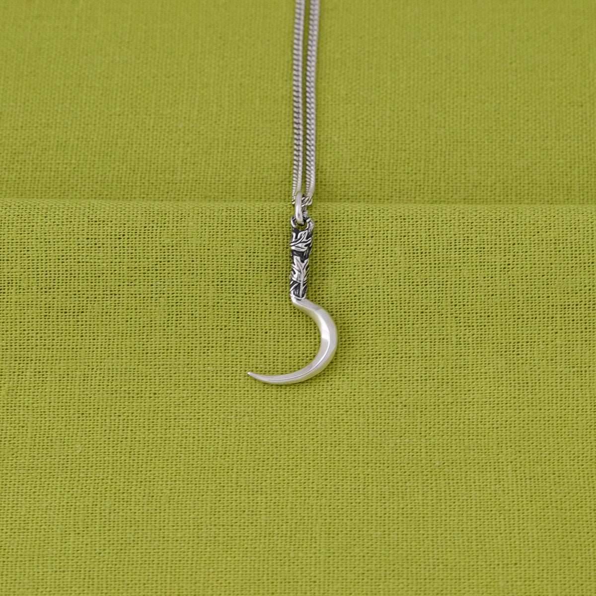 Dungeons and Dragons X RockLove Druid Boline Knife Necklace - 