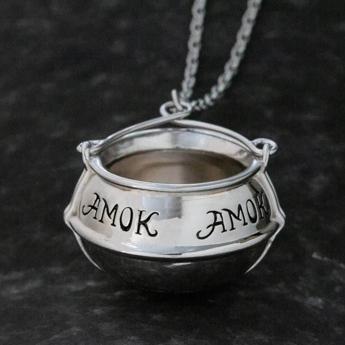 Disney X RockLove HOCUS POCUS Amok Cauldron Necklace - 