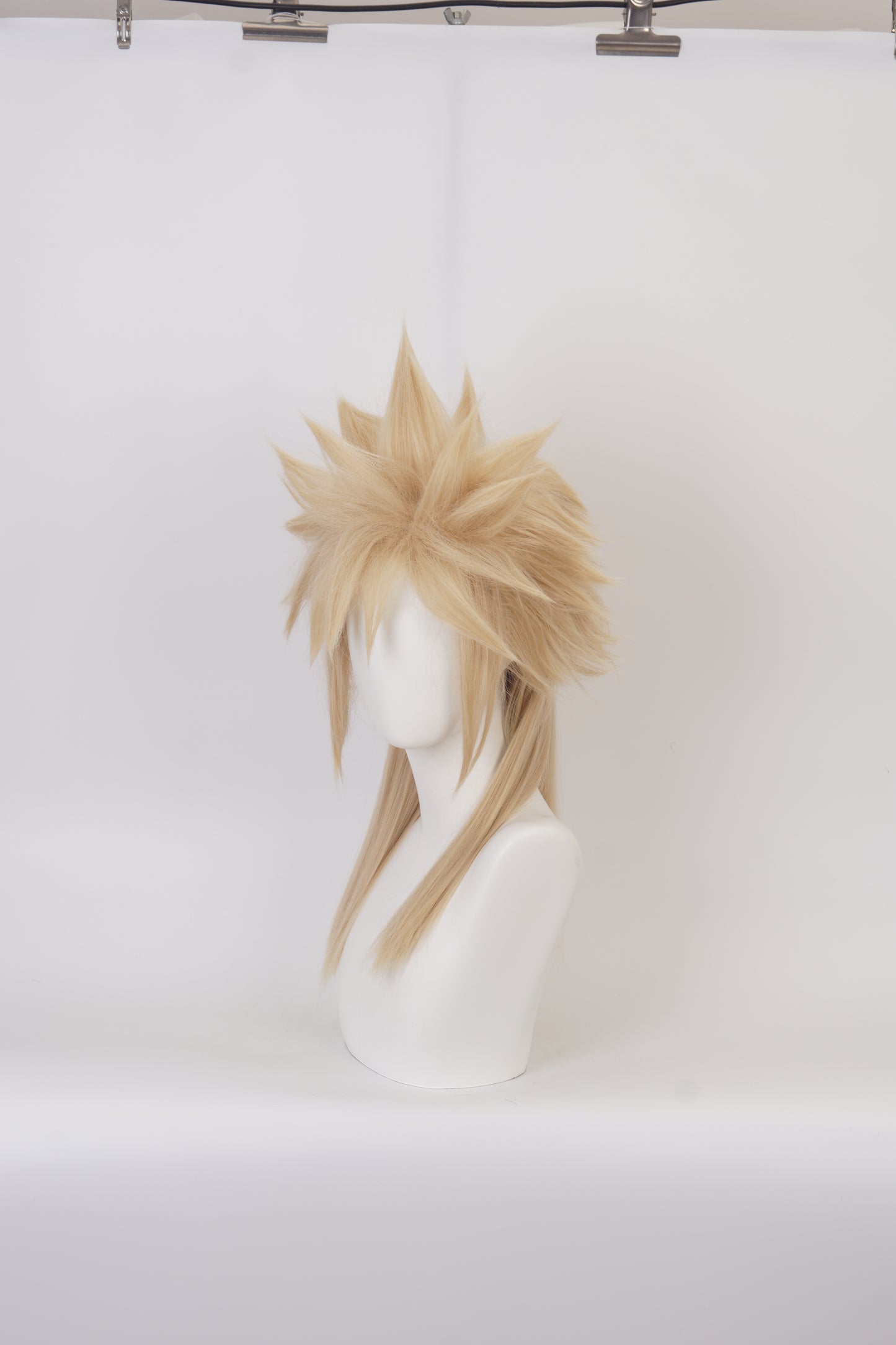 Final Fantasy 7 Cloud wig