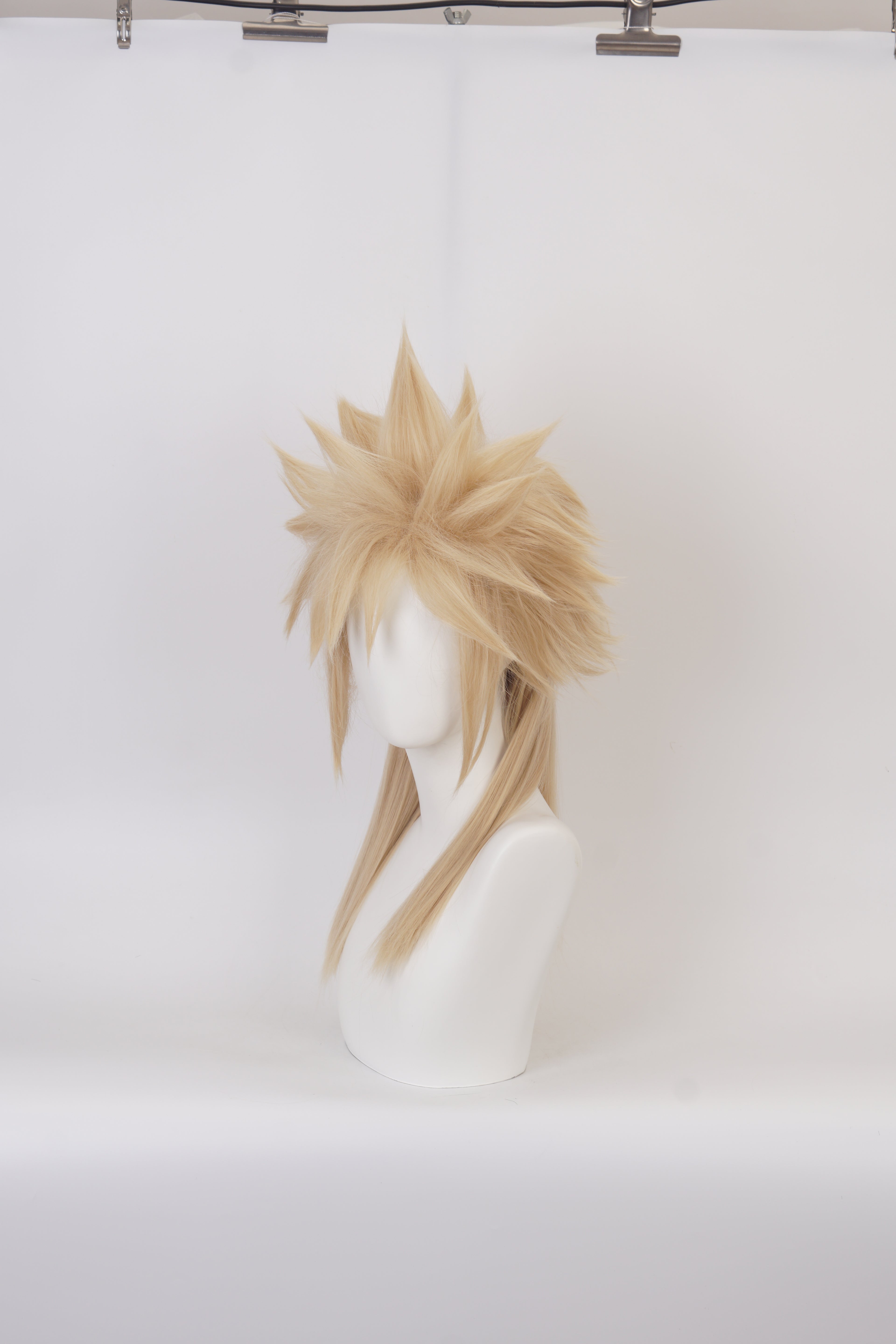 Final Fantasy 7 Cloud wig