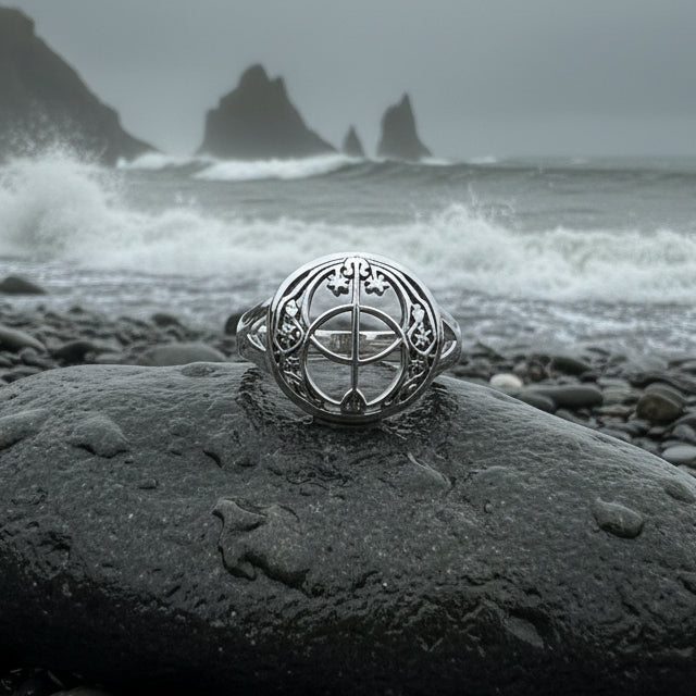 Chalice Well Ring