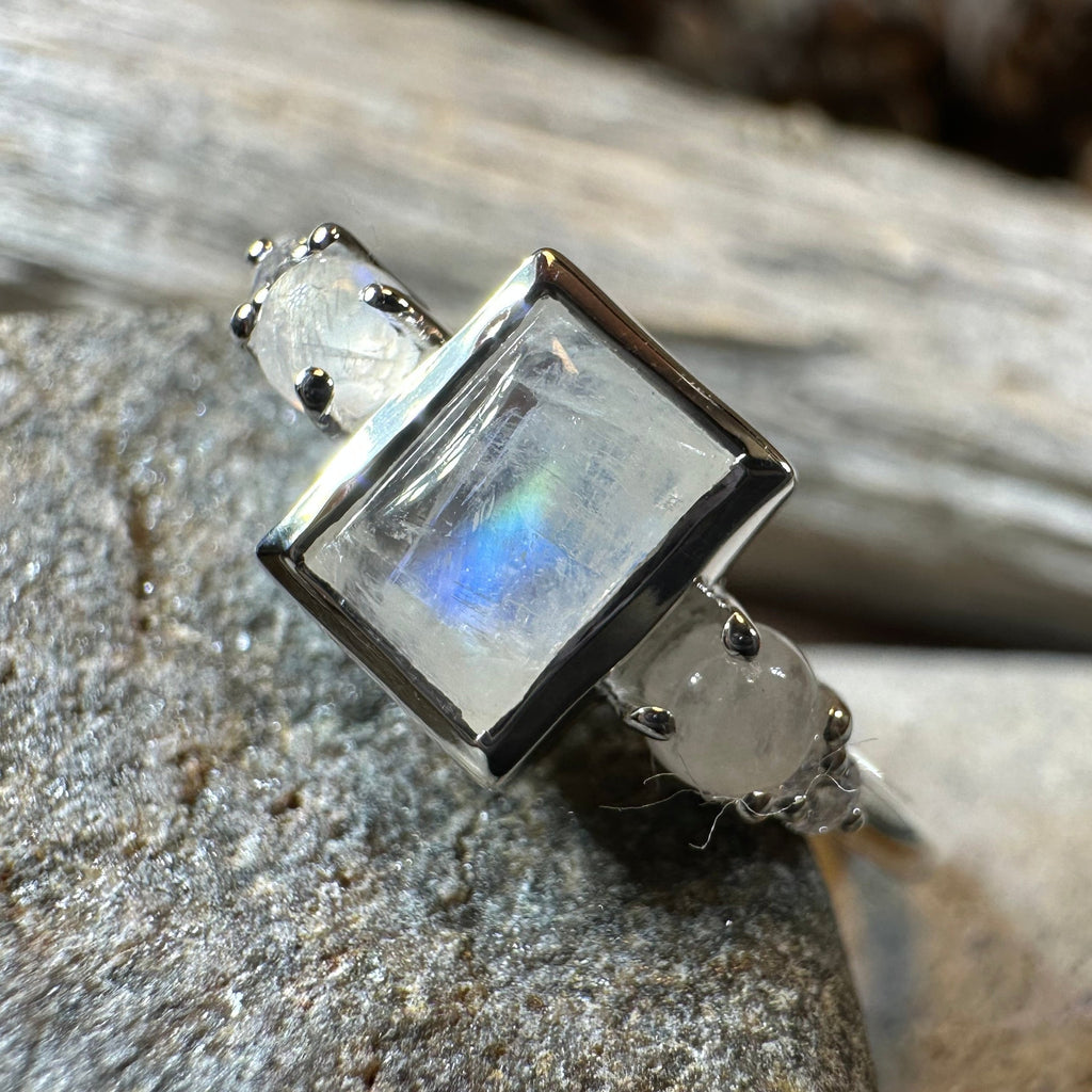 Anja Moonstone Ring