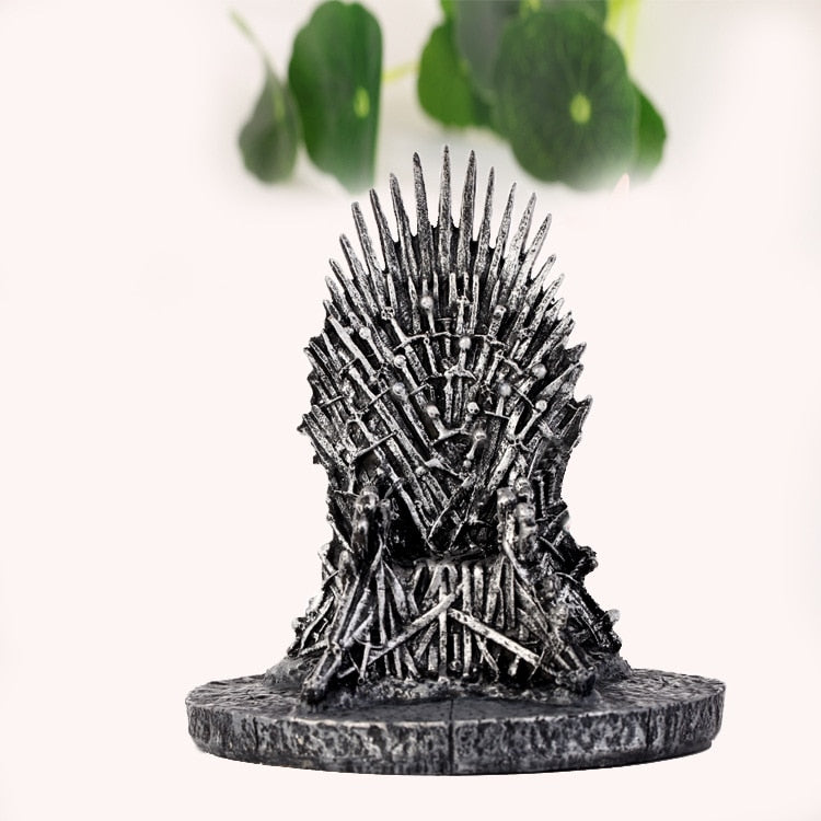 18Cm Film and Television Peripheral Series Game of Thrones Iron Throne King's Throne Garage Kit Model Ornaments Toys  Figure