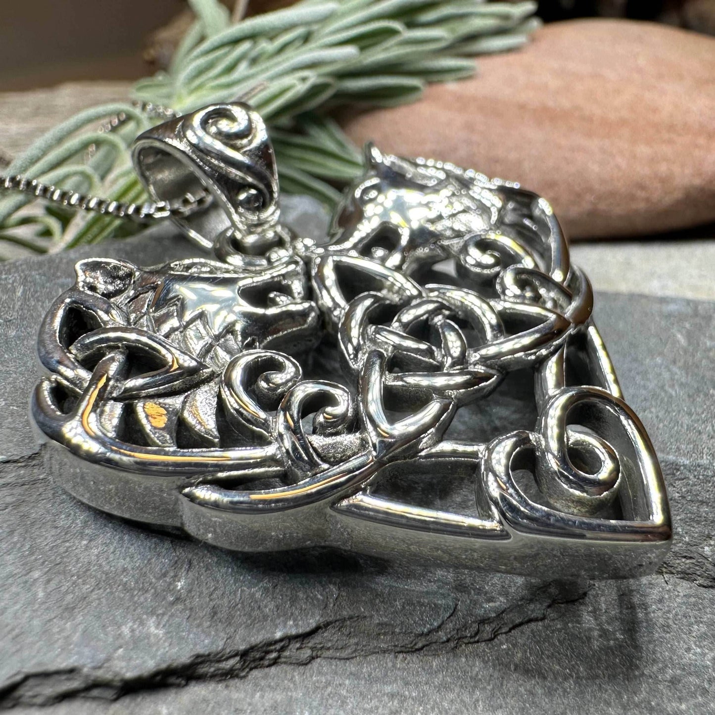 Celtic Wolf Love Necklace - 18