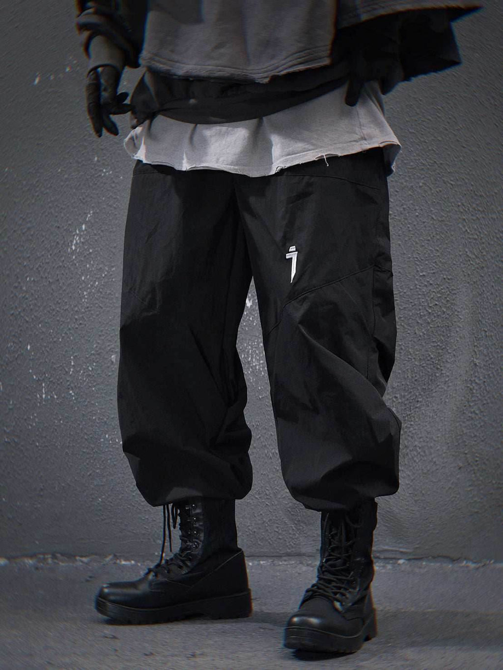 HiP81 Black I-Tech Lightweight Pants - M