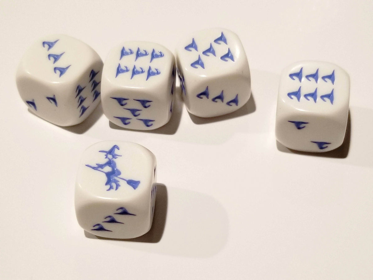 Blue Witch and Witch Hats Dice Custom 16mm - 1 Die