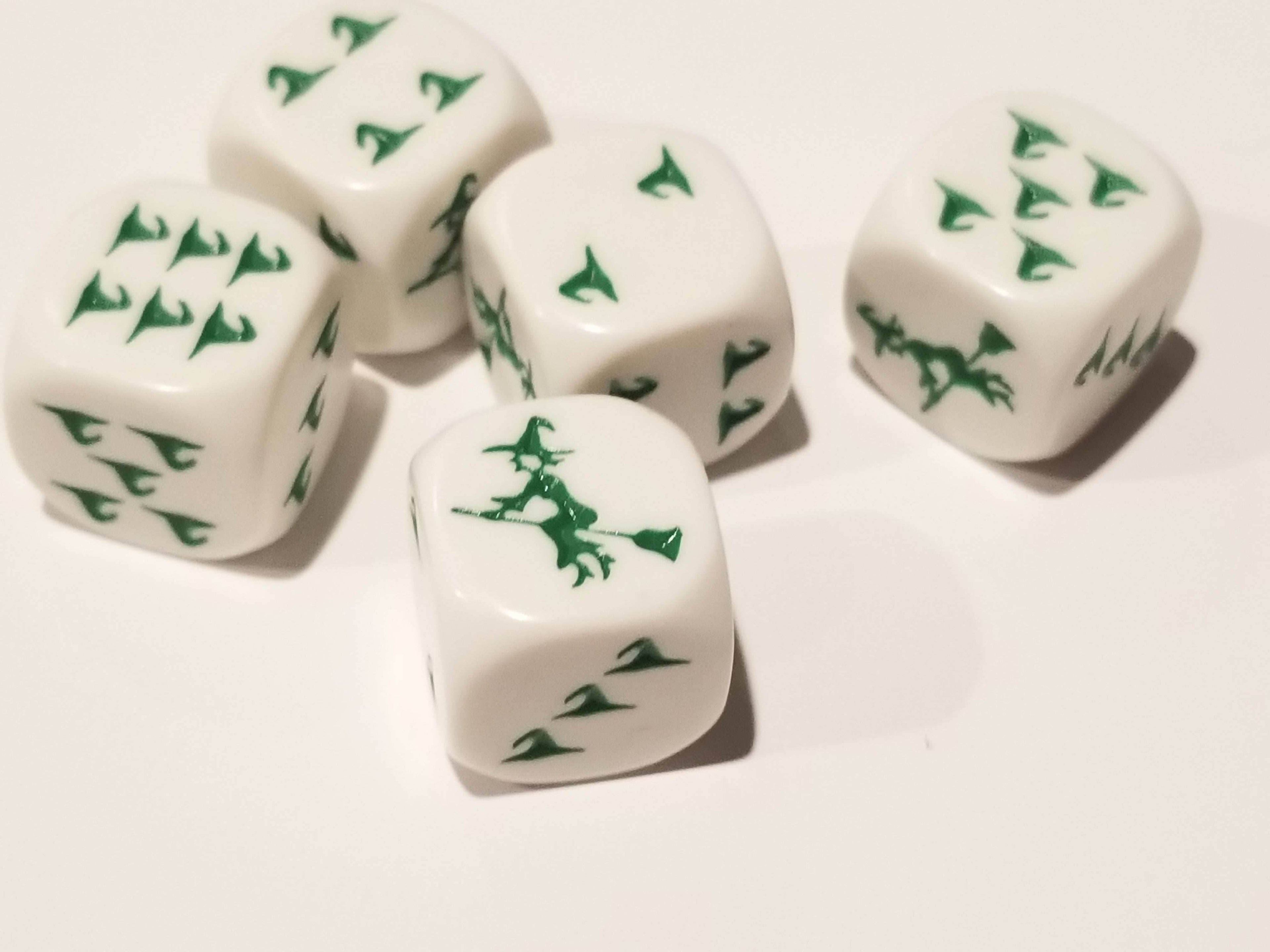 Green Witch Hats Dice Custom 16mm - 1 Die