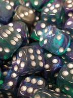 Blue & Green 16mm Glitter Pipped Dice - 