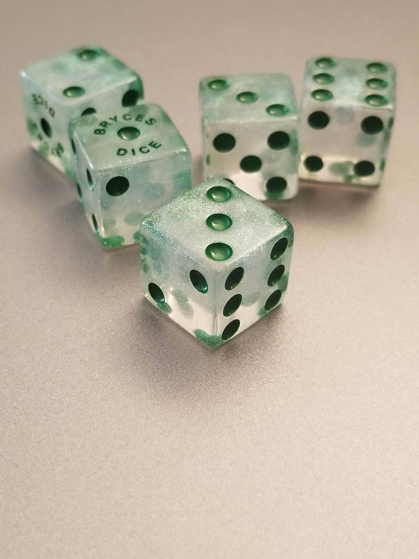 BrycesDice 16mm Glitter d6 (Green) Square Edge [per die] - 