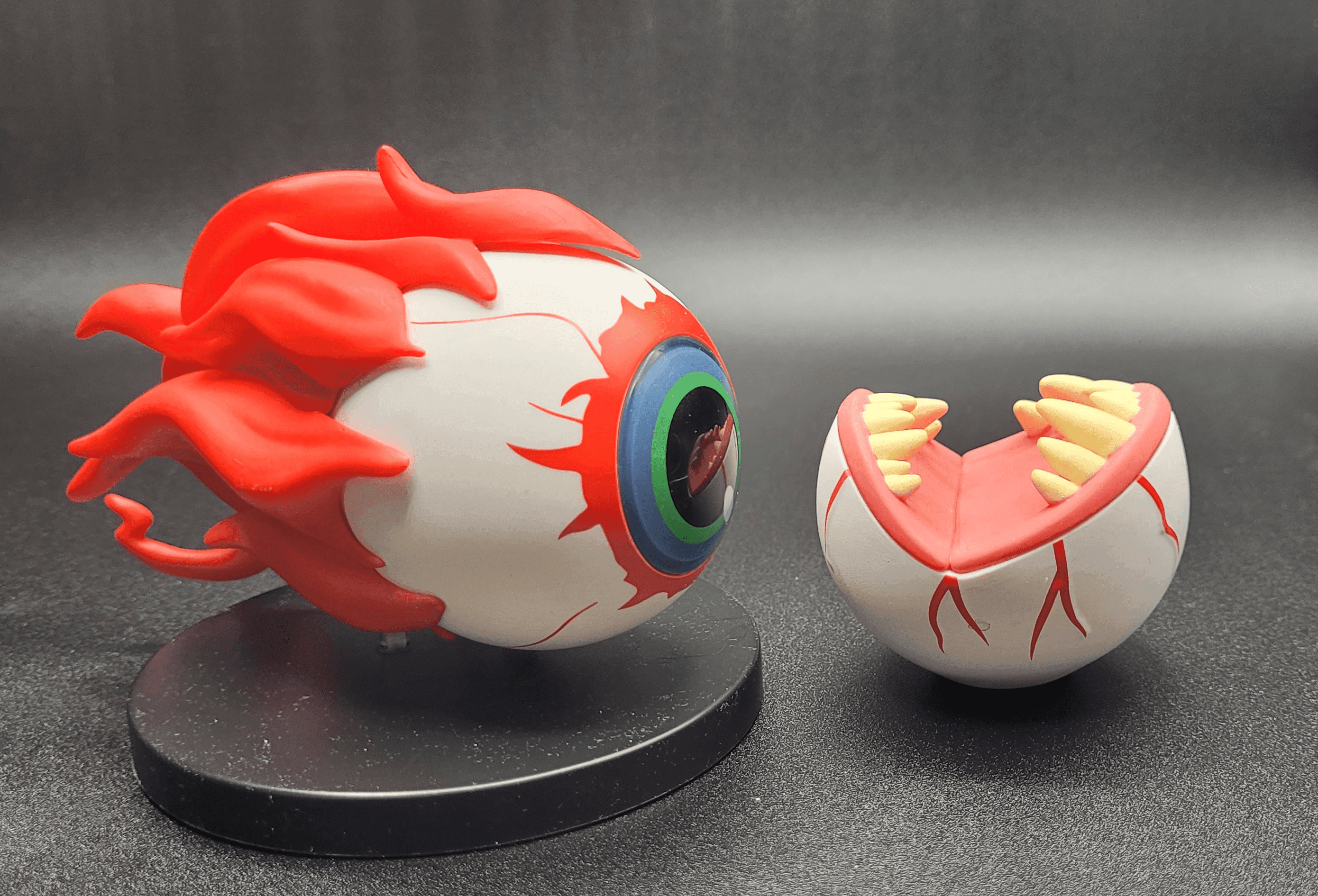 BACK IN STOCK in North America! Eye of Cthulhu Terraria Figure - 
