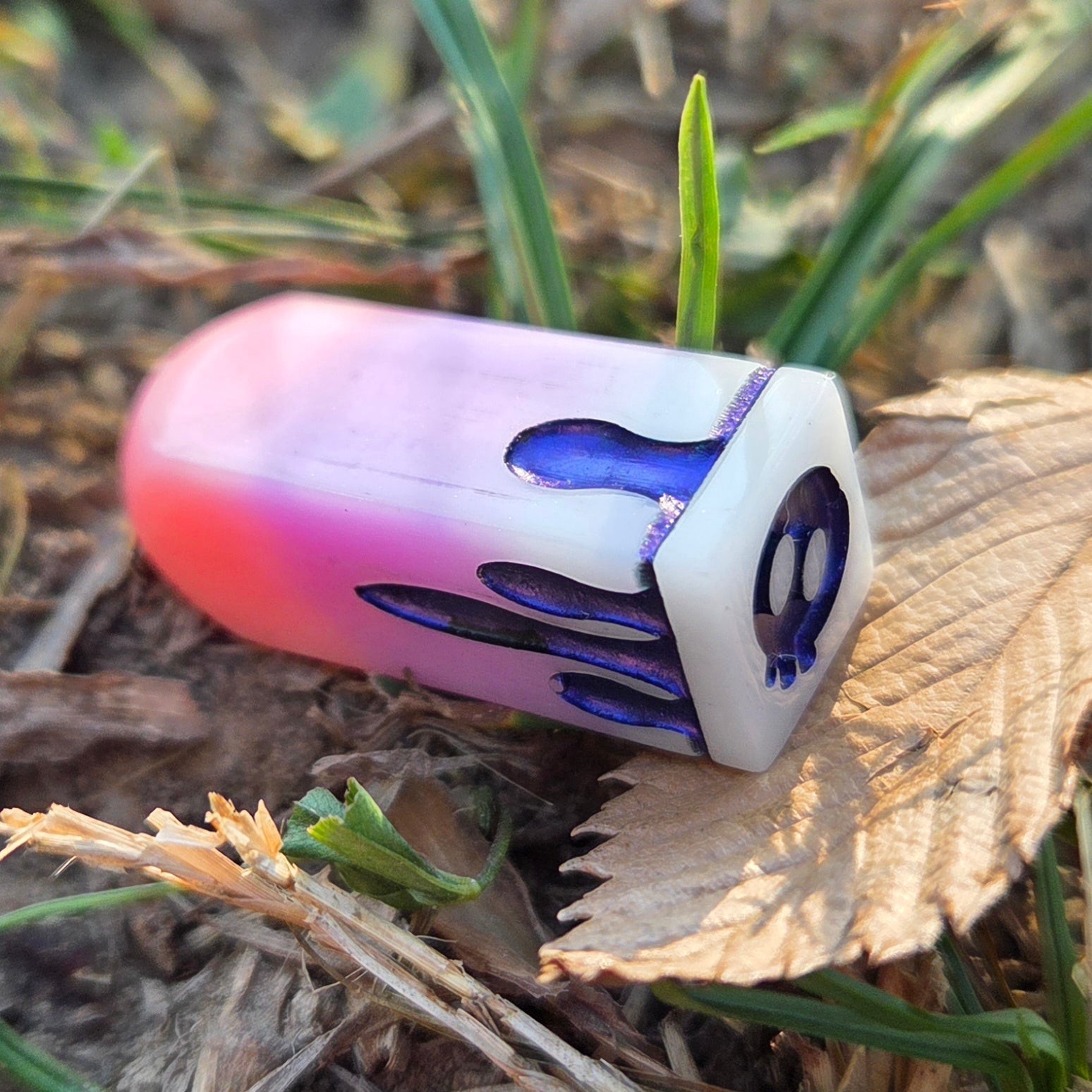 Poisoner's Vial Alternative Shaped Functional TTRPG Handmade Resin D4 Gaming Dice