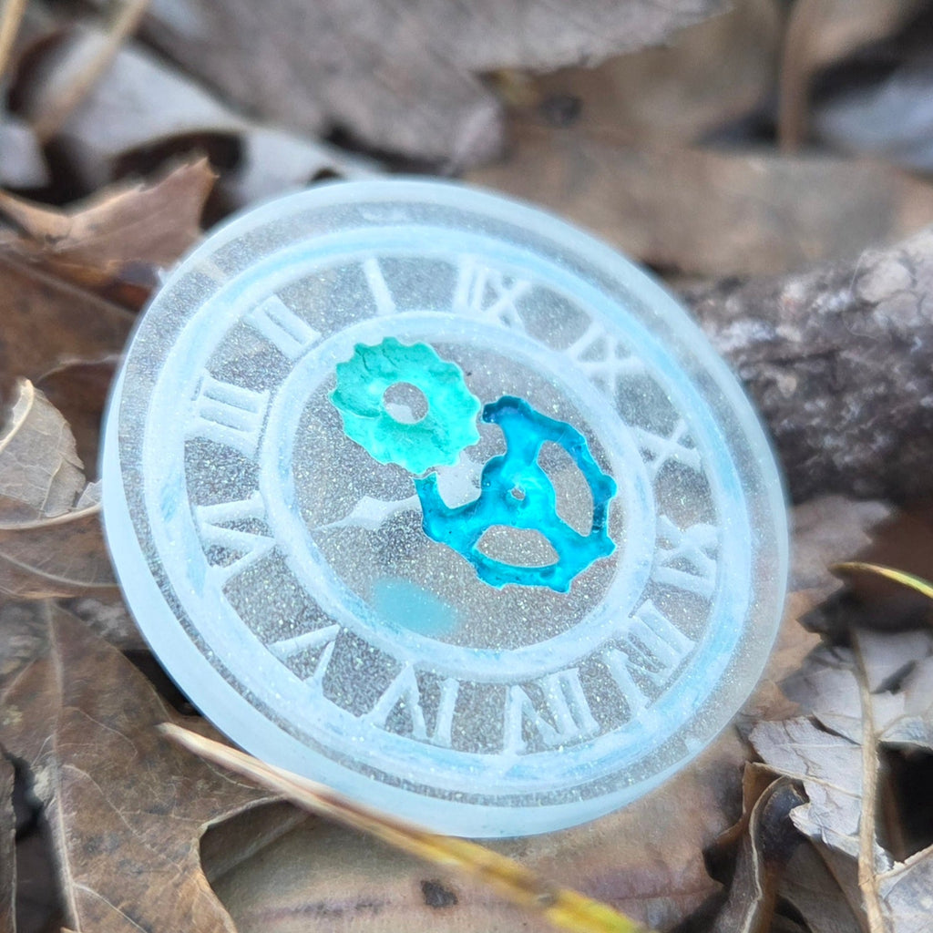 'Biding Time' Individual Clock Gears Steampunk Handmade Resin D2 Gaming TTRPG Chance Flip