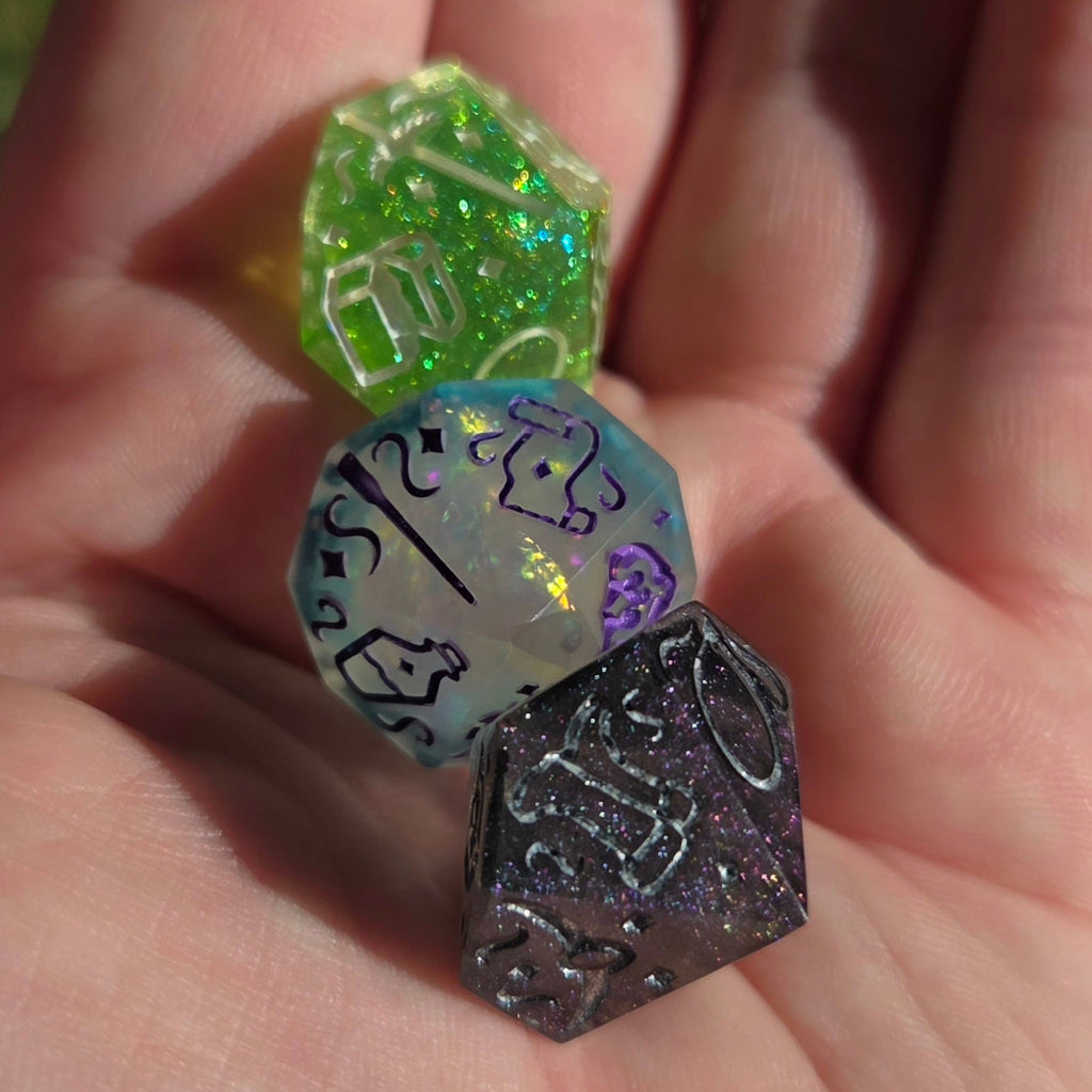 Individual Magical Item Randomizer Handmade Resin DM D10 TTRPG Gaming Dice