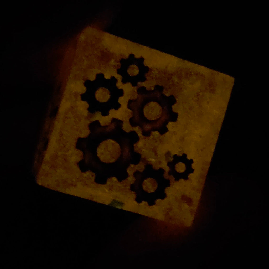 'Grinding Gears' Individual Oversized Handmade Resin Steampunk Gears TTRPG Polyhedral 20mm Gaming Dice