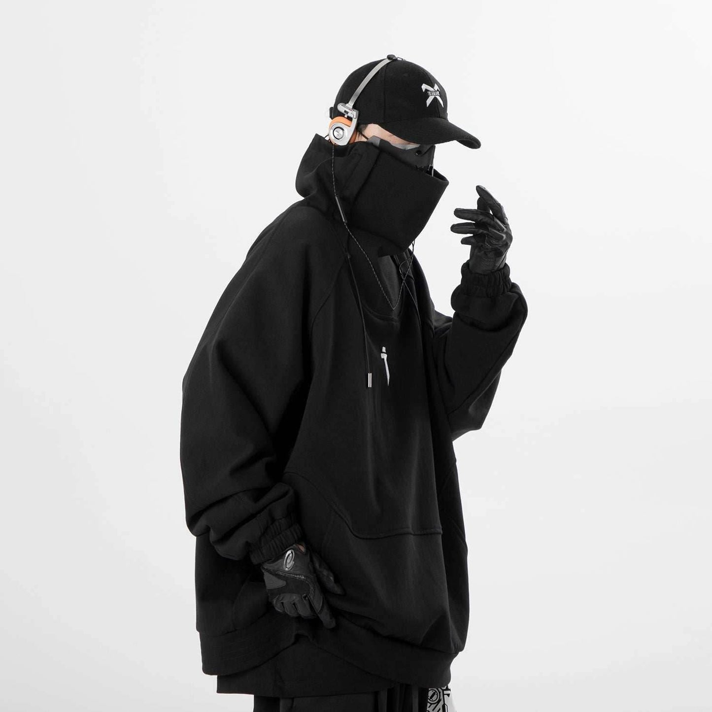 HiH49 Precision High Neck Black Sweater - M