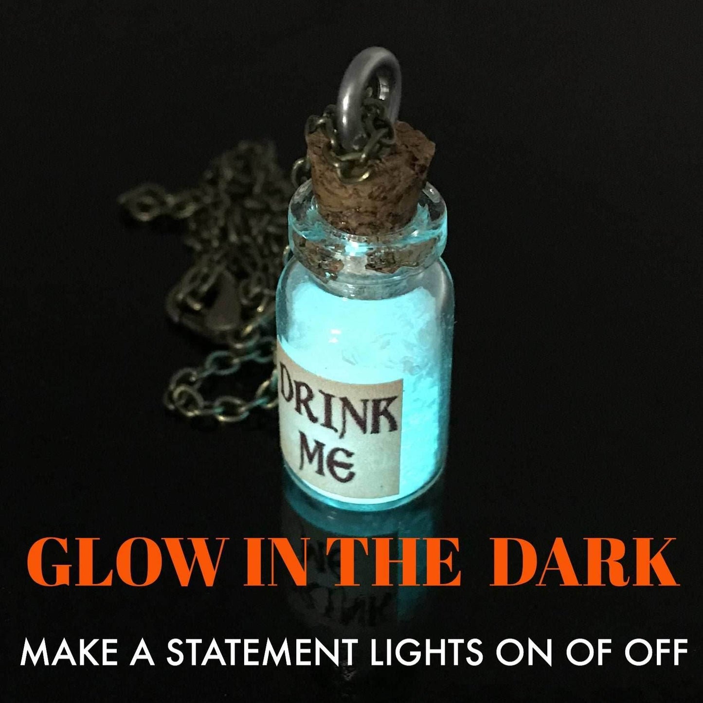 Alice in Wonderland necklace aqua glow - 