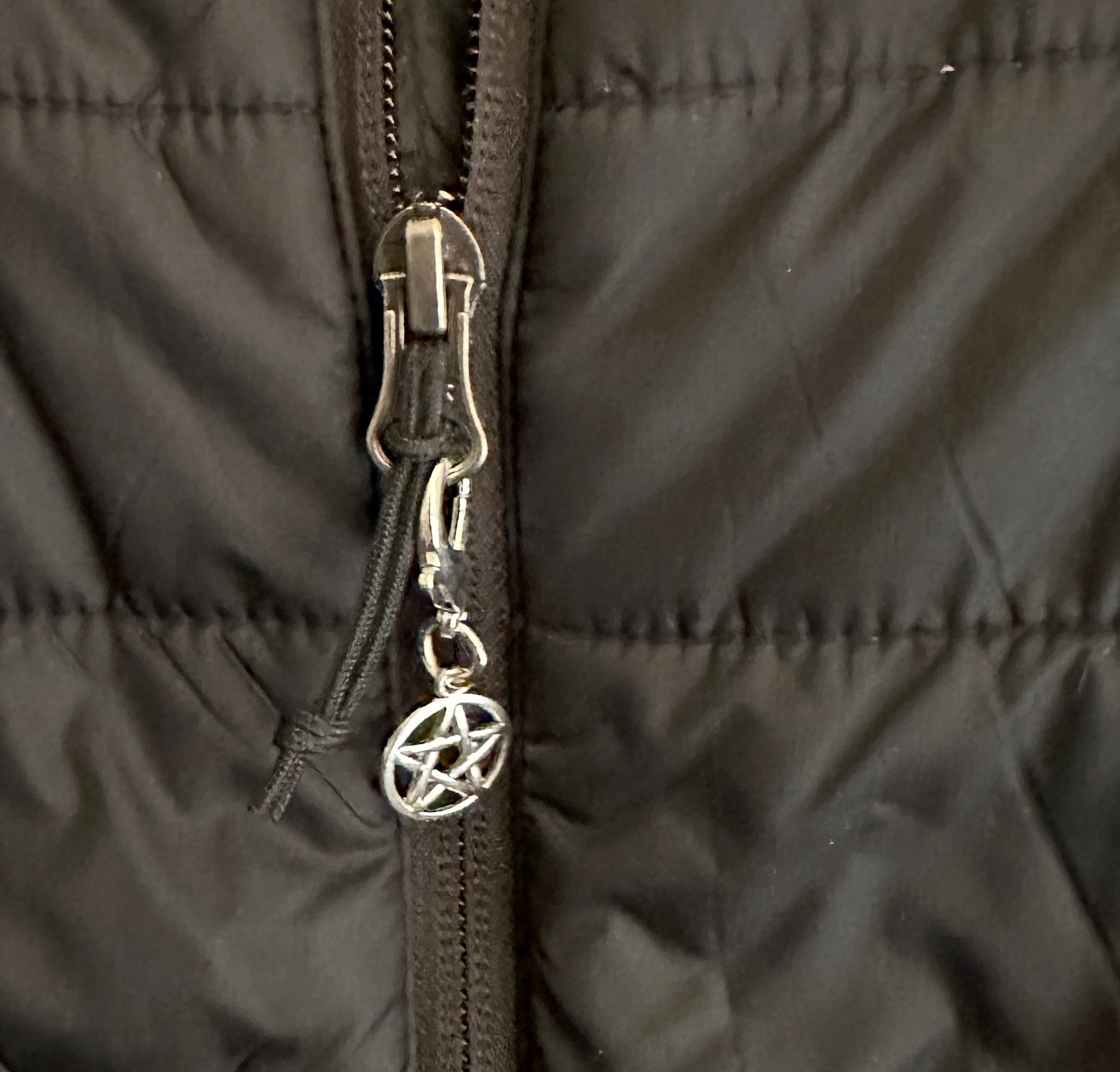 Witchy Pentacle Zipper Pull Bag Charm Keychain