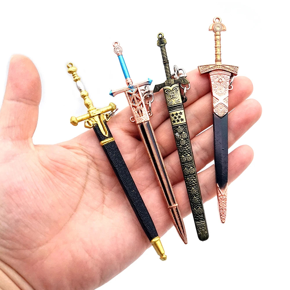 4pcs/lot Game Sword Keychain Banished Knight's Greatsword Keychains for Men Royal Army Greatsword Miquellan Knight's Sword