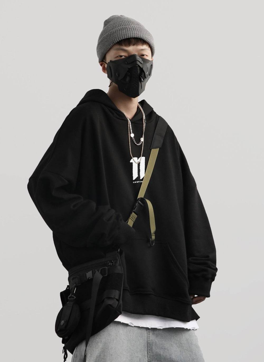 11 Movement Hoodie - Black / M