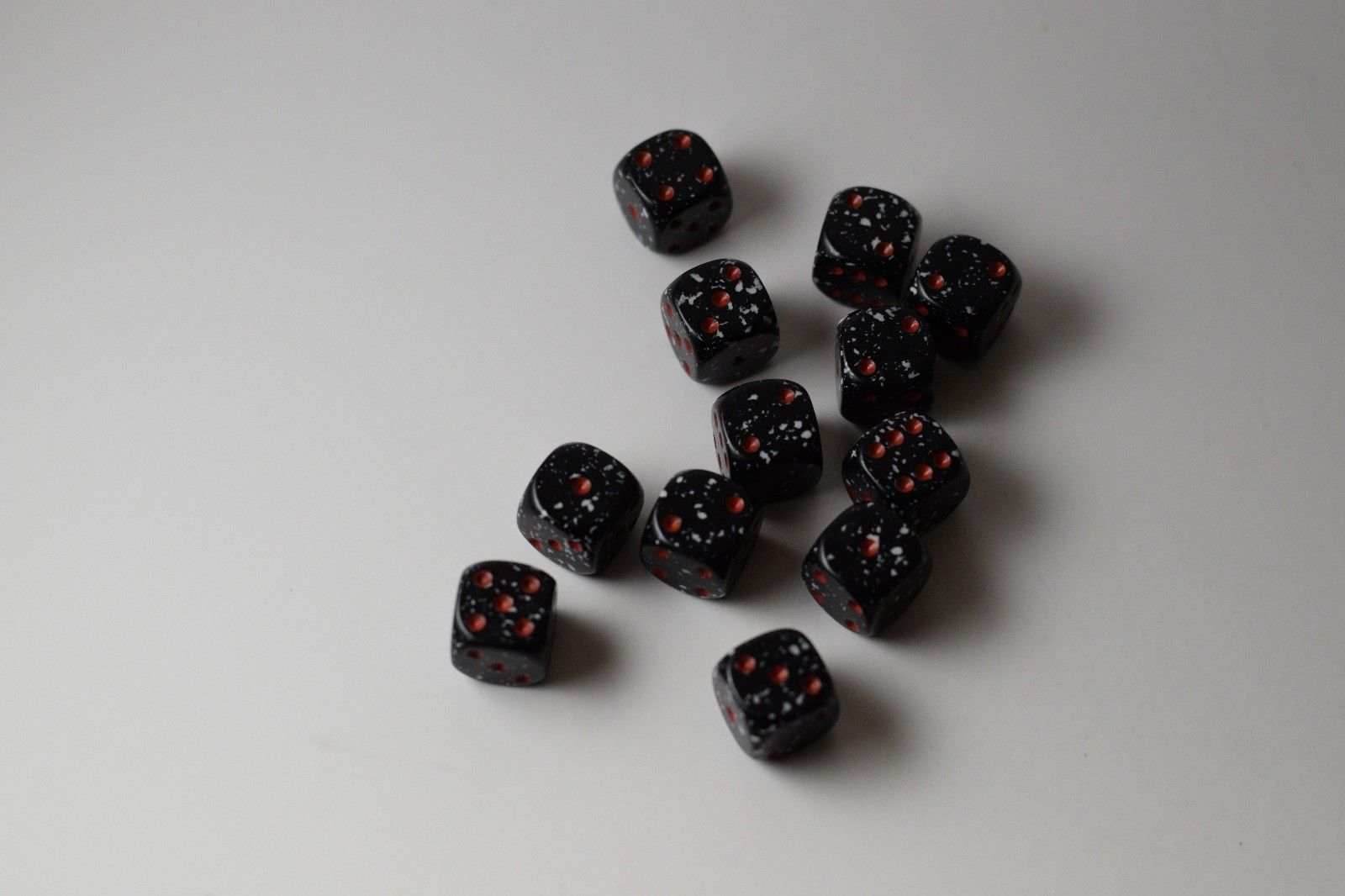 Space Speckled 12mm Dice pipped - 