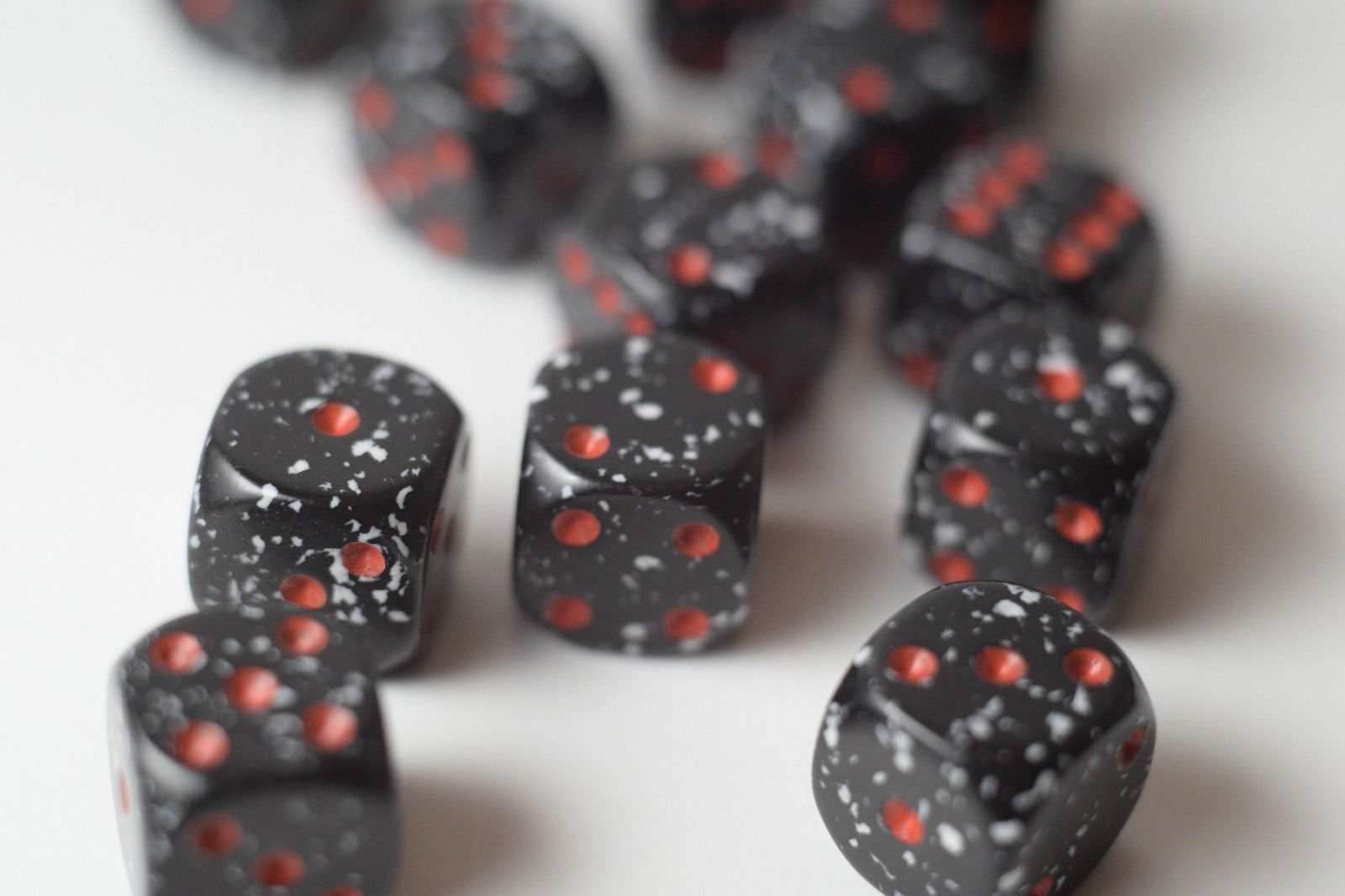 Space Speckled 12mm Dice pipped - 