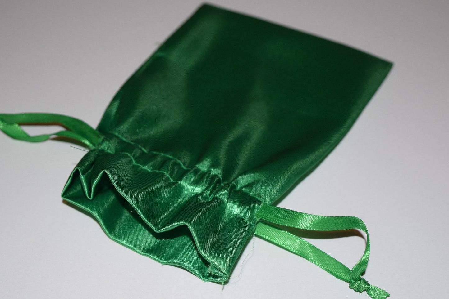 Large Green Satin Gift Bag Game Dice Bag  Counter Pouch 4" x 6" New Soft Gifts