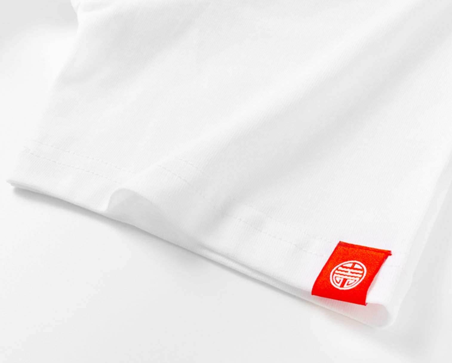 KH740 Mountains Embroidery Tee - White / S