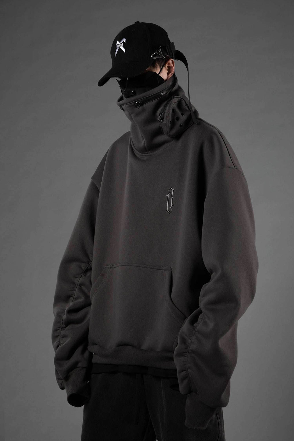 H32 Tech Transformation Hoodie/Sweatshirt - Grey / M