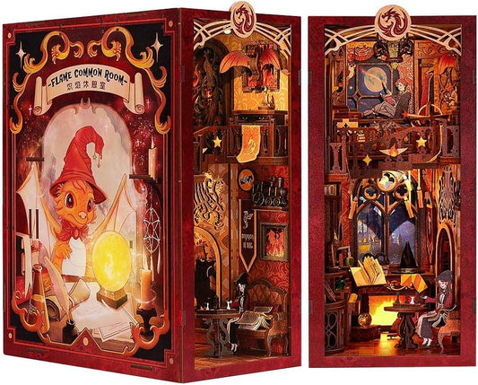 Book Nook Wizardi Miniature - Flame Common Room Roombox Kit - 