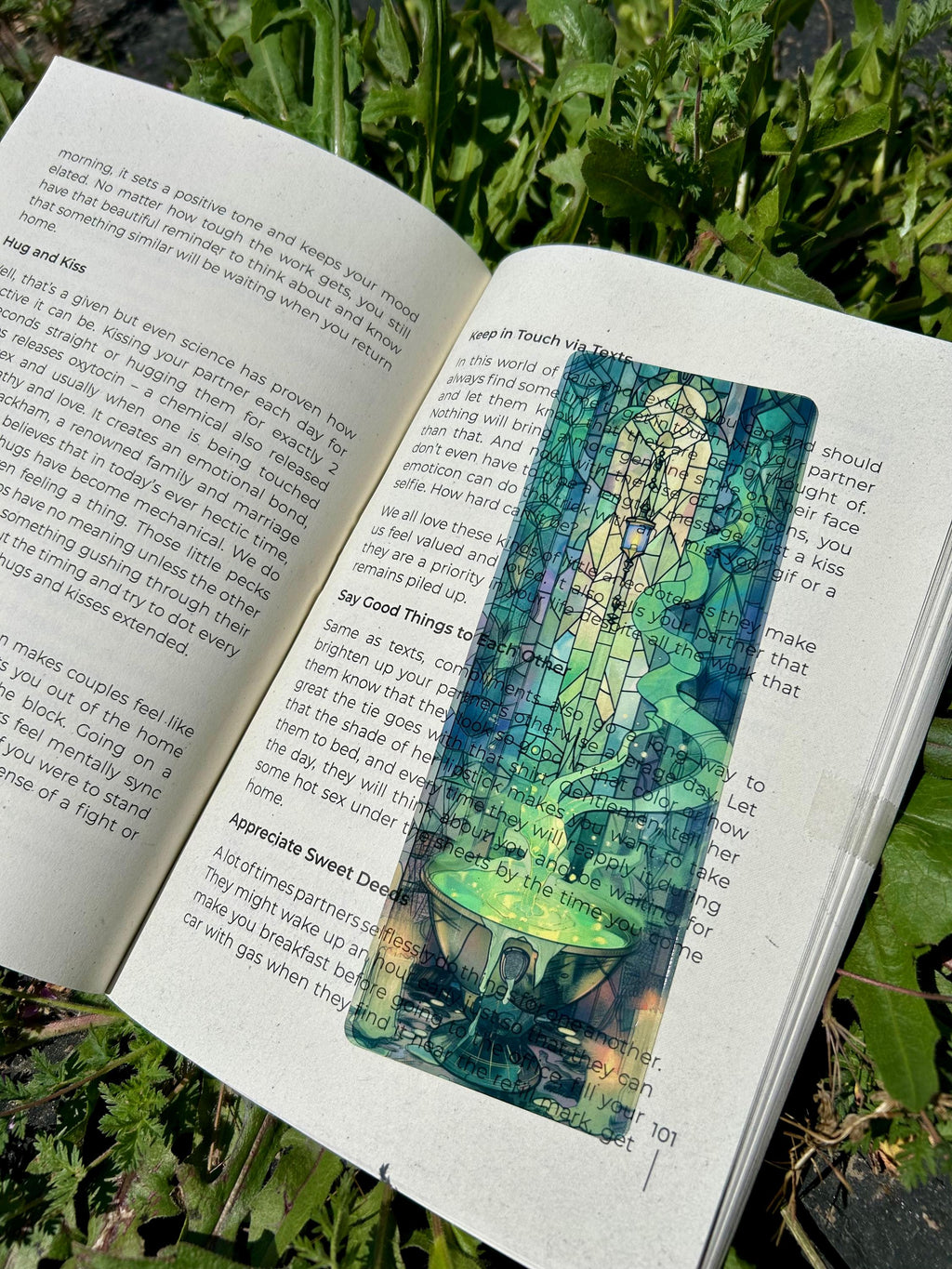 Witchy Cauldron Bookmark – Magical Potion Brewing, Mystical Witchcraft Art, Perfect Gift for Fantasy Lovers and Spooky Souls