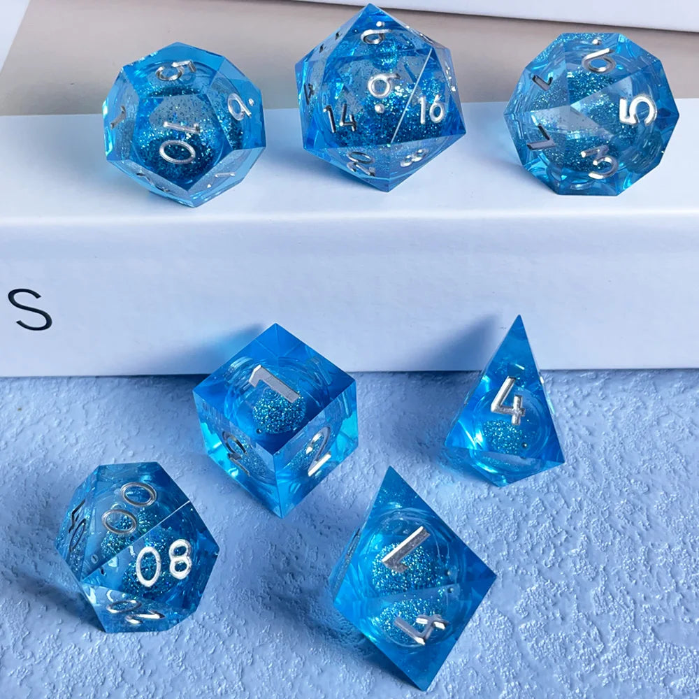 7pcs Liquid Core Quicksand DND Dice Set Resin Sharp Edged for Dungeons and Dragons Role Playing RPG MTG Handmade Table Games