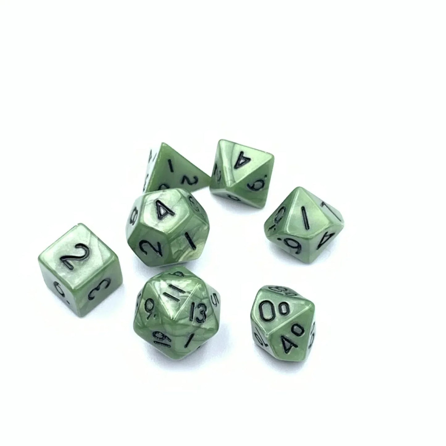 7Pcs of 10mm Mini Board Game Plastic Dice Green White Black Purple Blue Yellow Multi Color Dnd Dice Set Digital Dice Kit