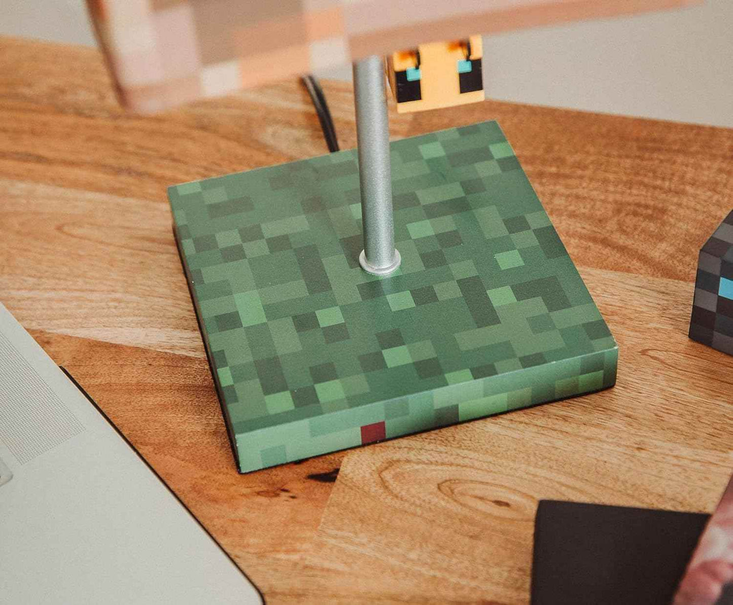 Minecraft Bee Lamp - Yellow Bee Nest Mood Light with 3D Puller | Kids Desk Lamp - 