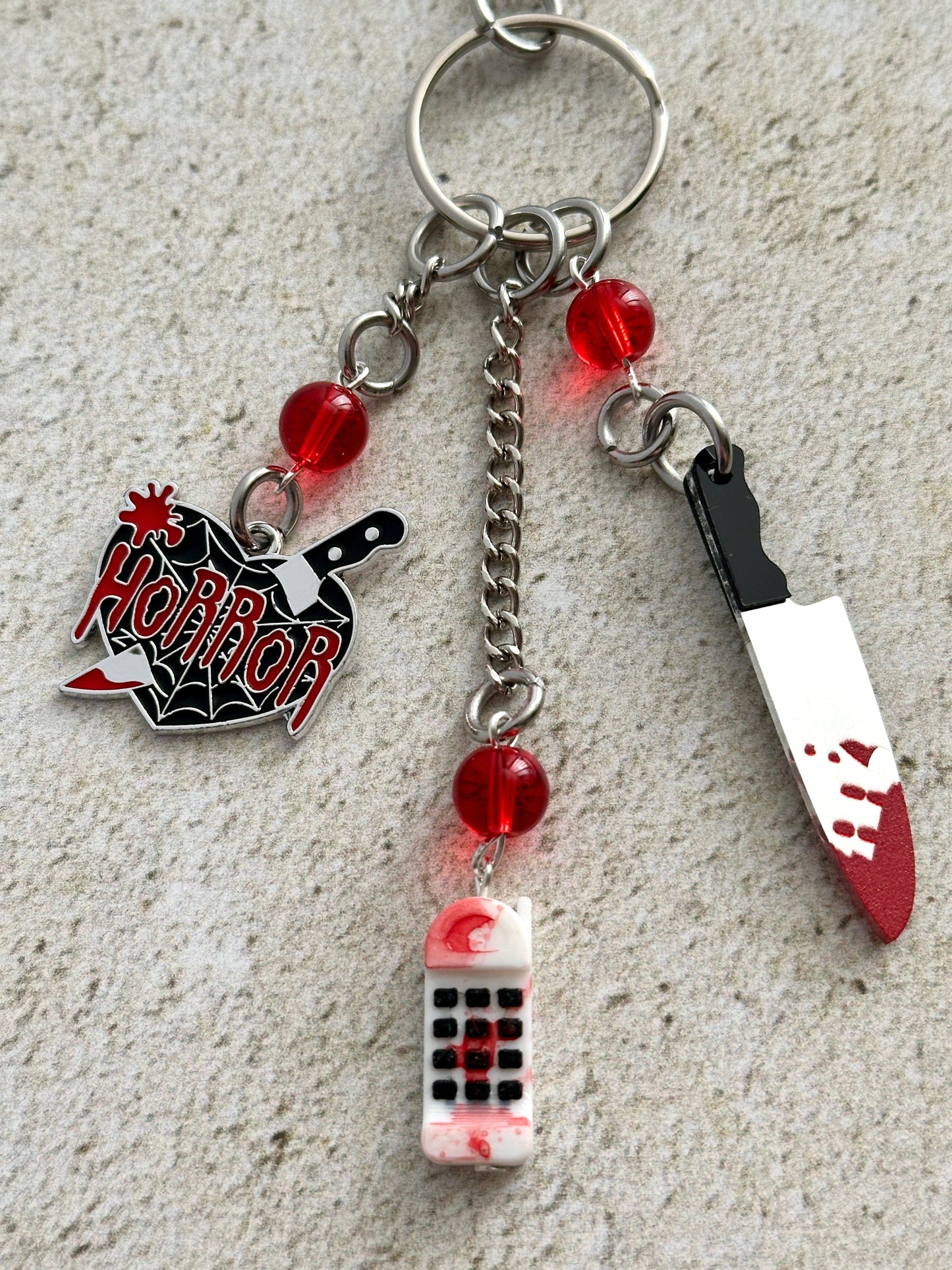 90s Slasher Bloody Phone & Knife Keychain - Retro Horror Movie Fan Bag Charm