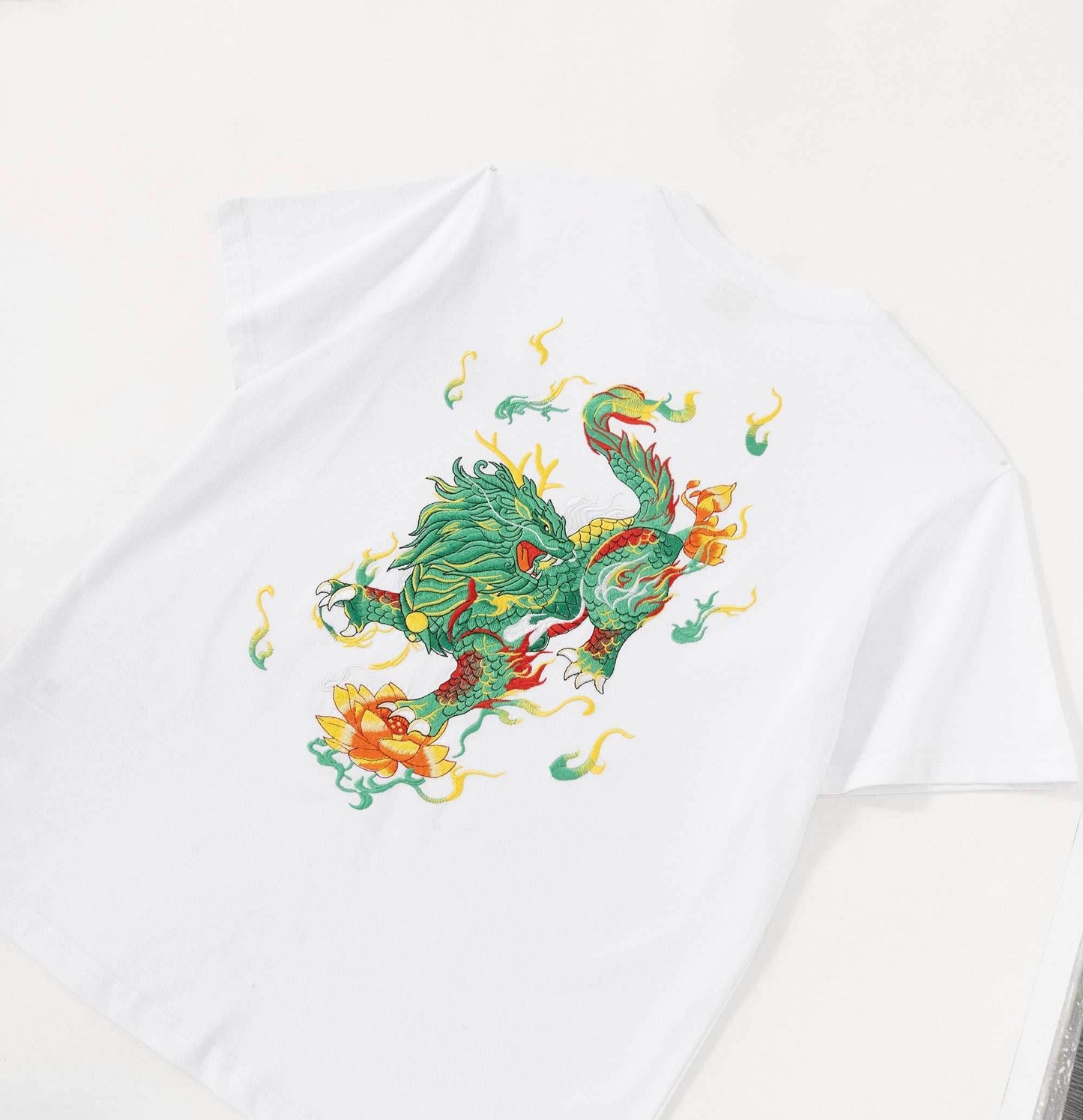KH759 Emerald Kirin Embroidery Tee - White / S