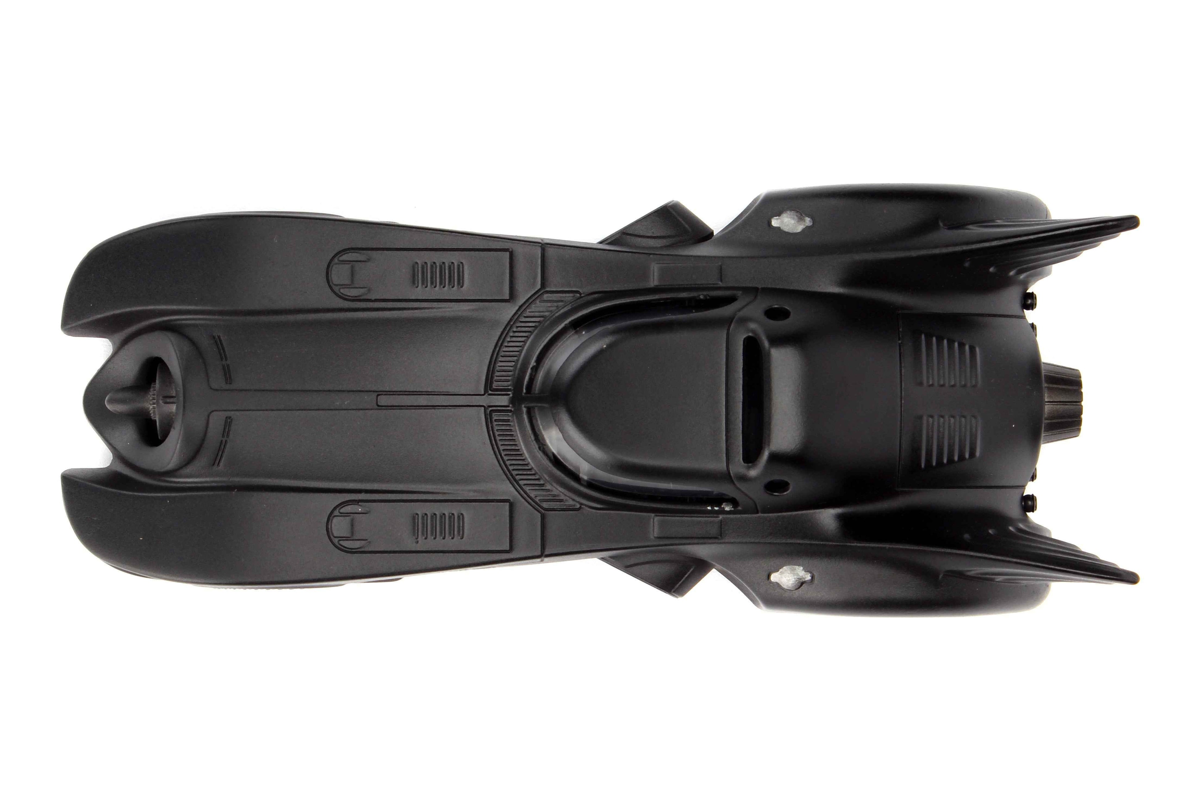 1989 Batman Batmobile 1/32 Diecast Model Car by Jada