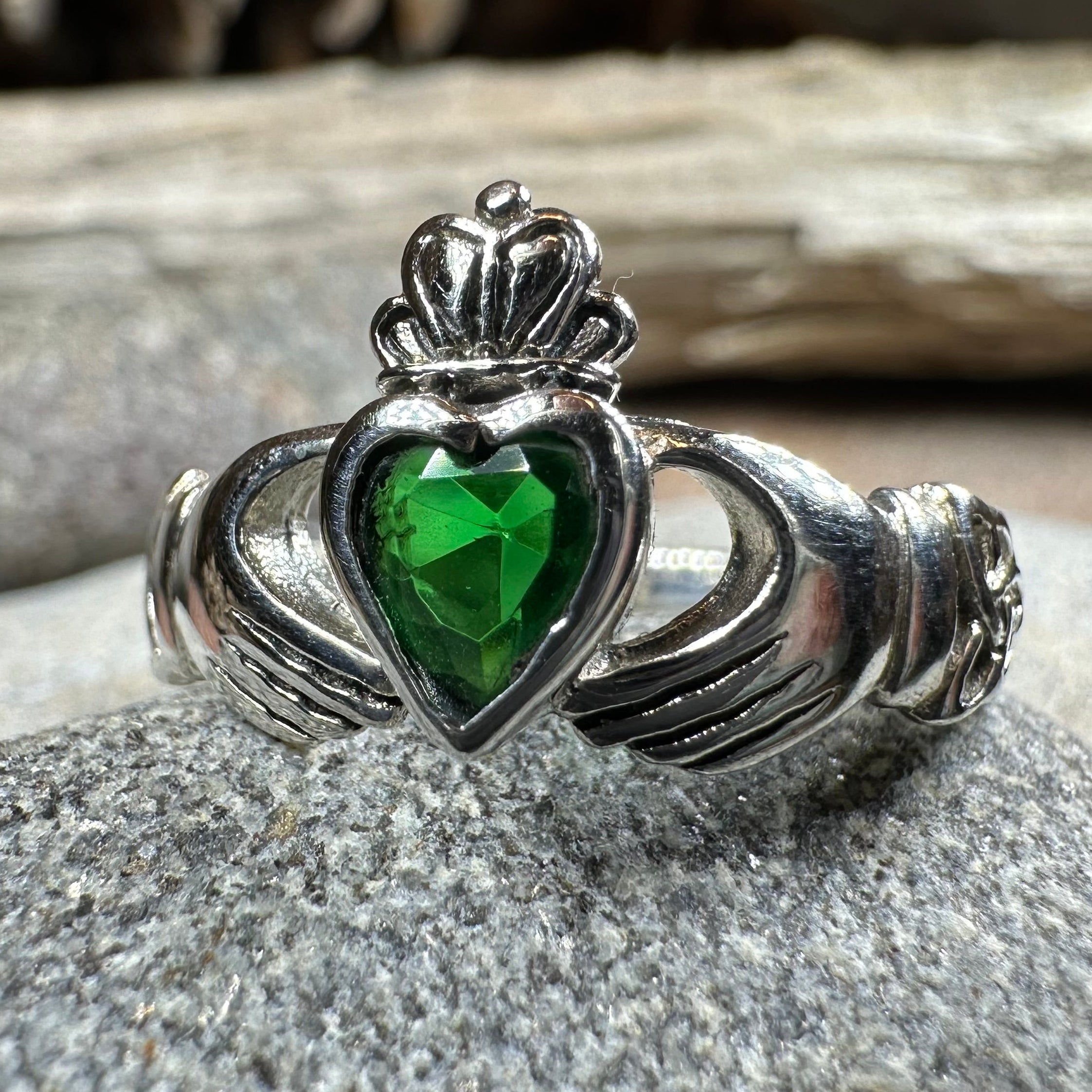 Claddagh Trinity Knot Ring