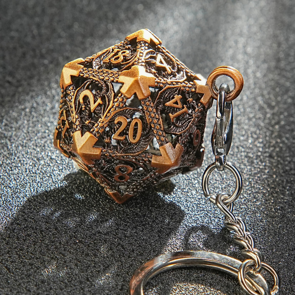 Multicolor Metal Hollow D20 Dice Necklace、Keychain + Mini DND Dice Set